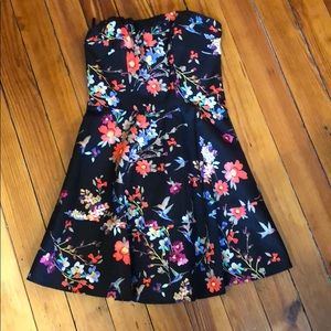 Short floral strapless dress